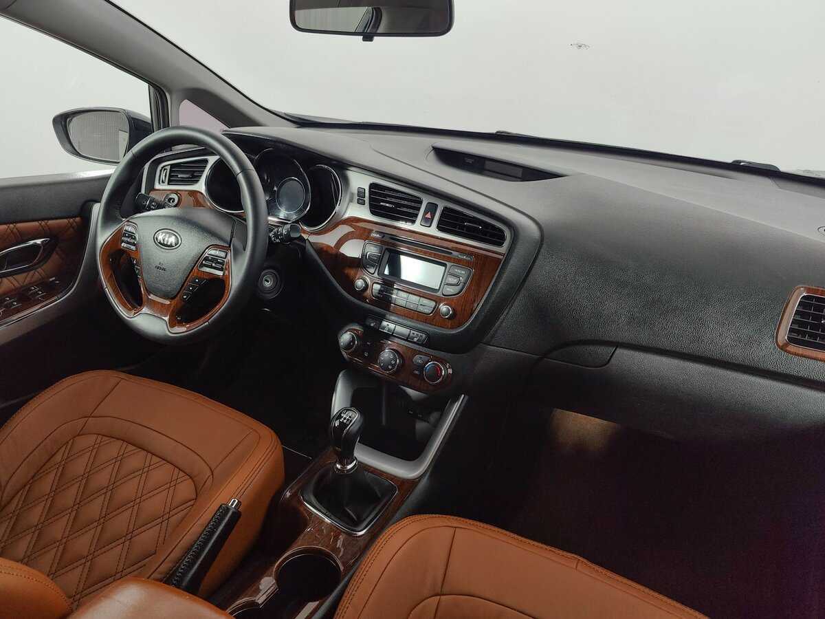 Б/У Киа Сид 2014 года. Фото: #9