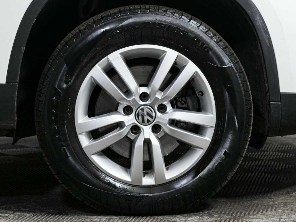 Б/У Фольксваген Тигуан 2015 года. Фото: #13