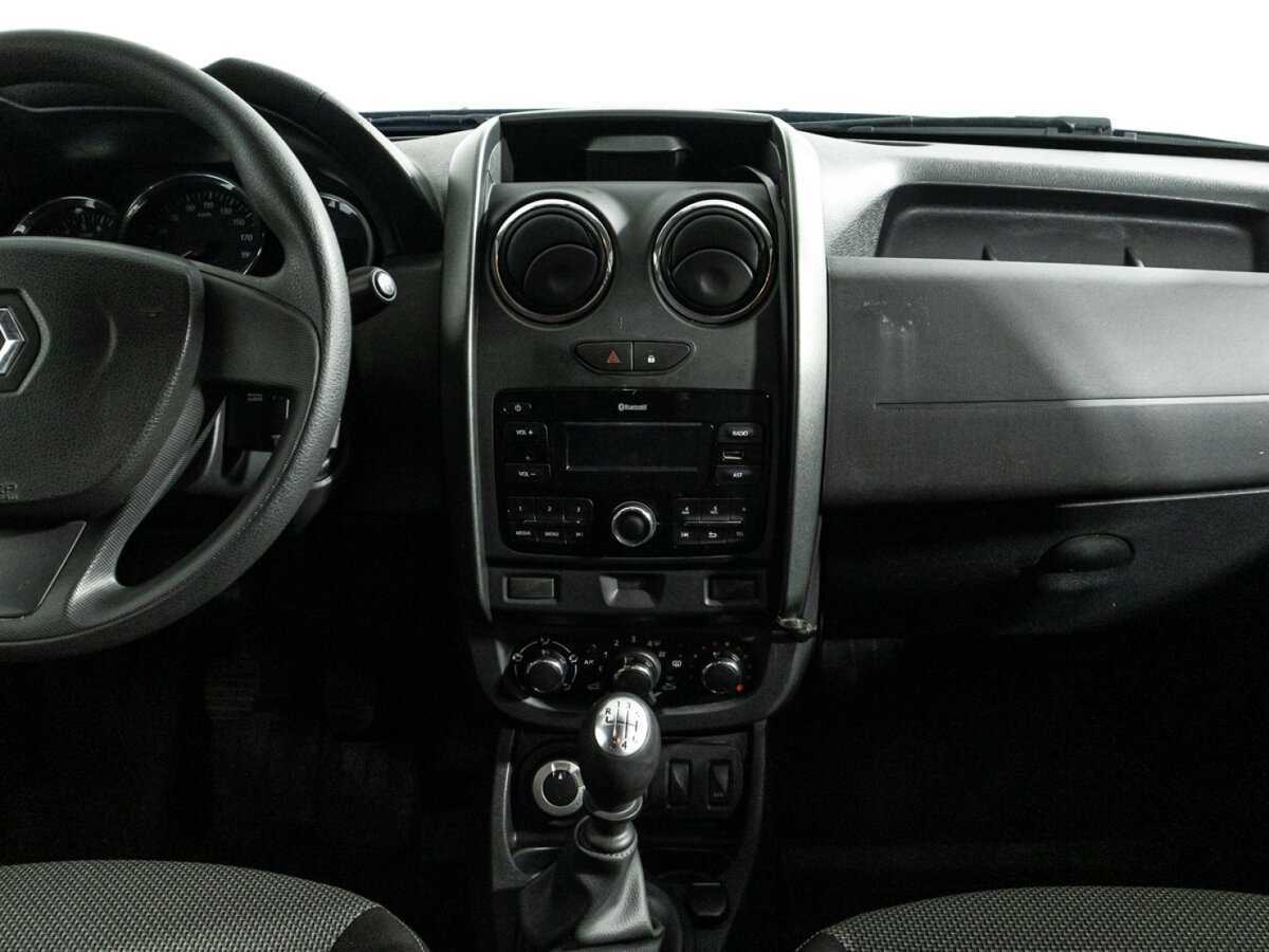 Б/У Рено Дастер 2017 года. Фото: #13