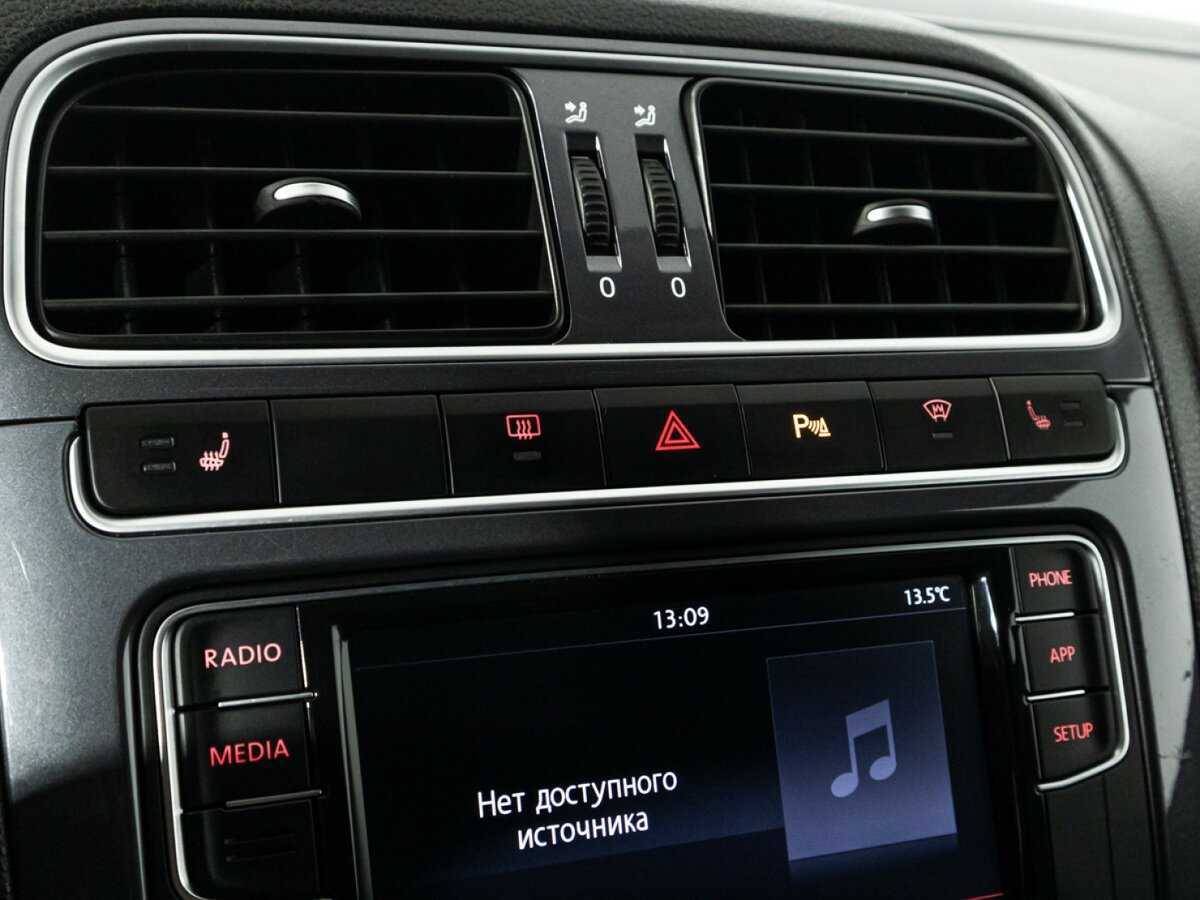 Б/У Фольксваген Поло 2018 года. Фото: #17