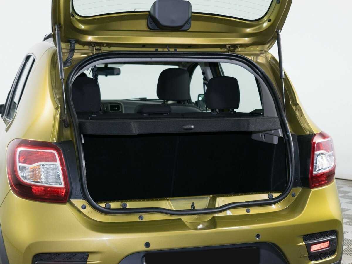 Б/У Рено Сандеро 2017 года. Фото: #6