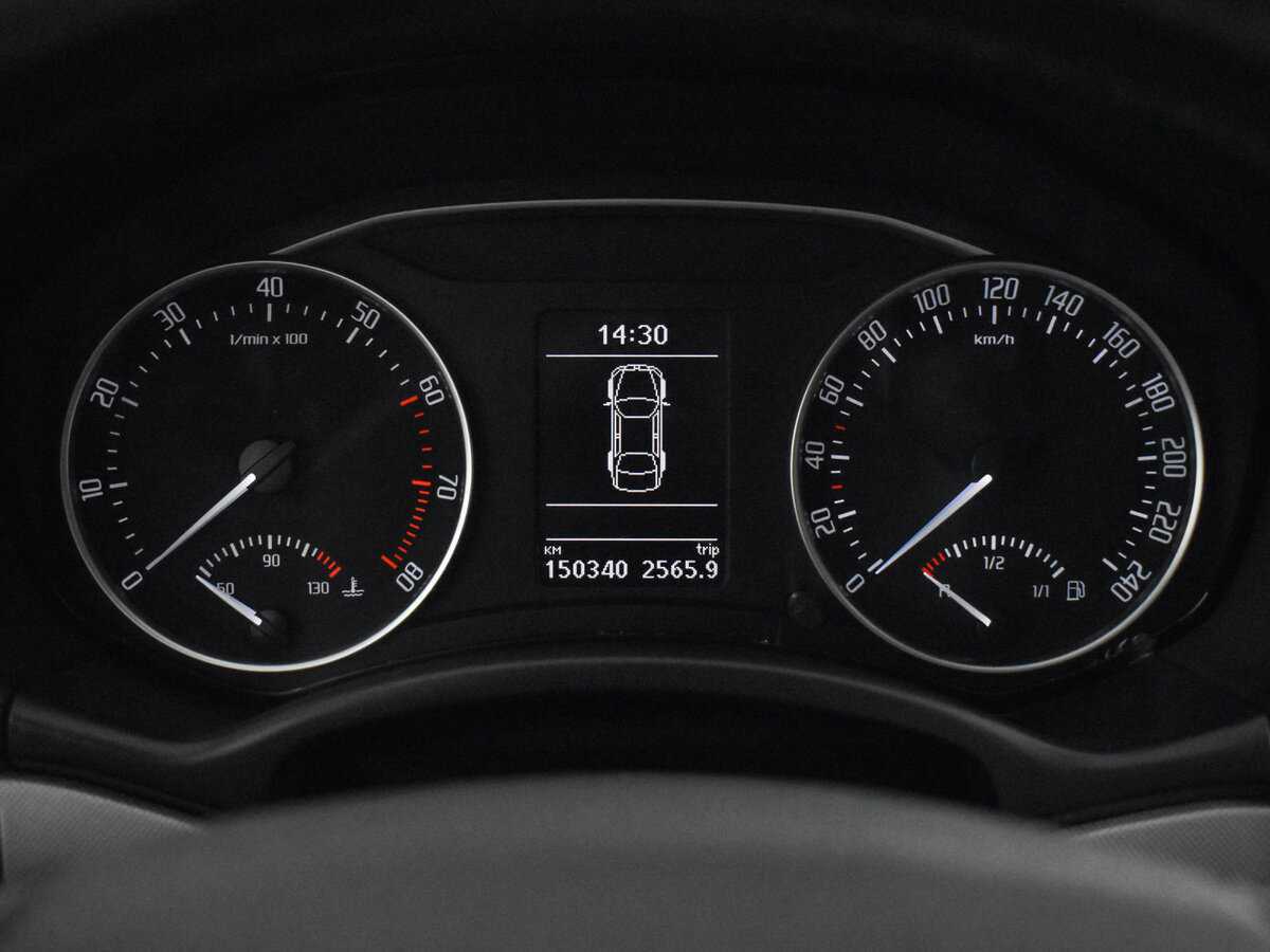 Б/У Шкода Октавия 2012 года. Фото: #18