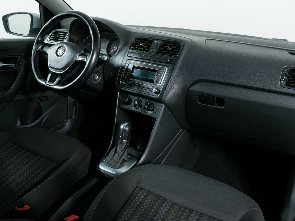 Б/У Фольксваген Поло 2017 года. Фото: #7