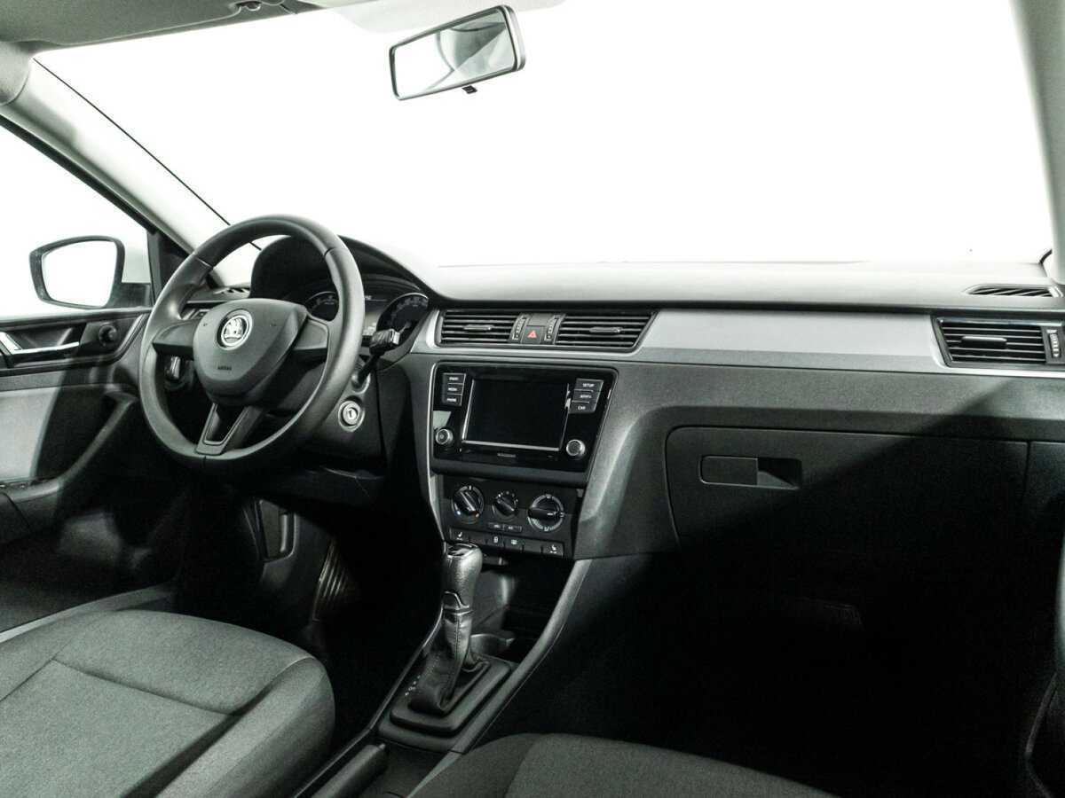 Б/У Шкода Рапид 2019 года. Фото: #8