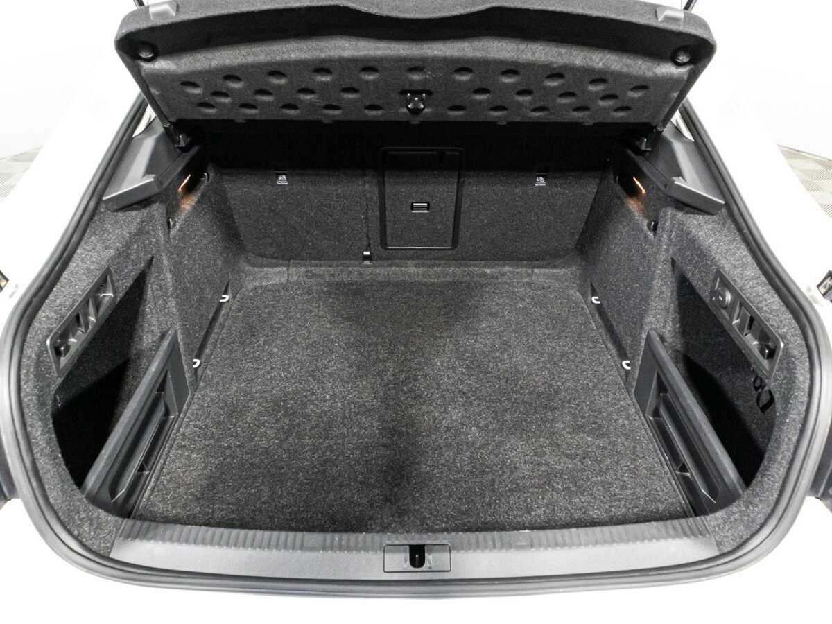 Б/У Шкода Суперб 2016 года. Фото: #14