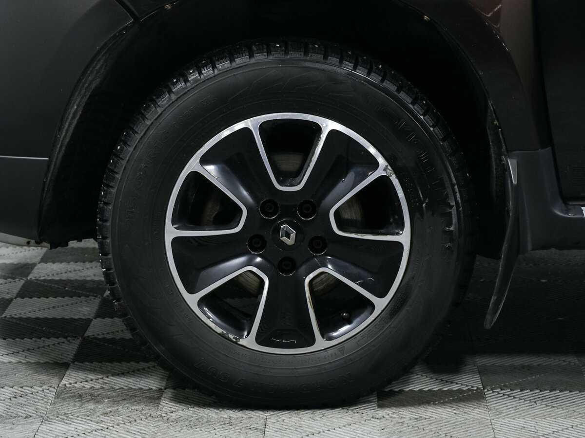 Б/У Рено Дастер 2018 года. Фото: #11