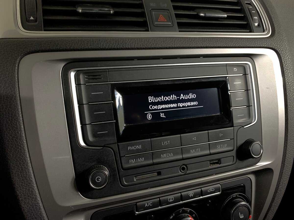 Б/У Фольксваген Джетта 2017 года. Фото: #14