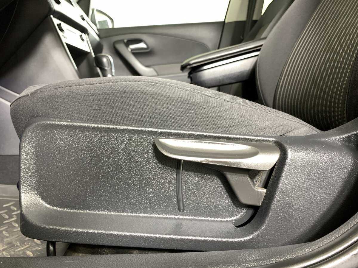 Б/У Фольксваген Поло 2013 года. Фото: #15