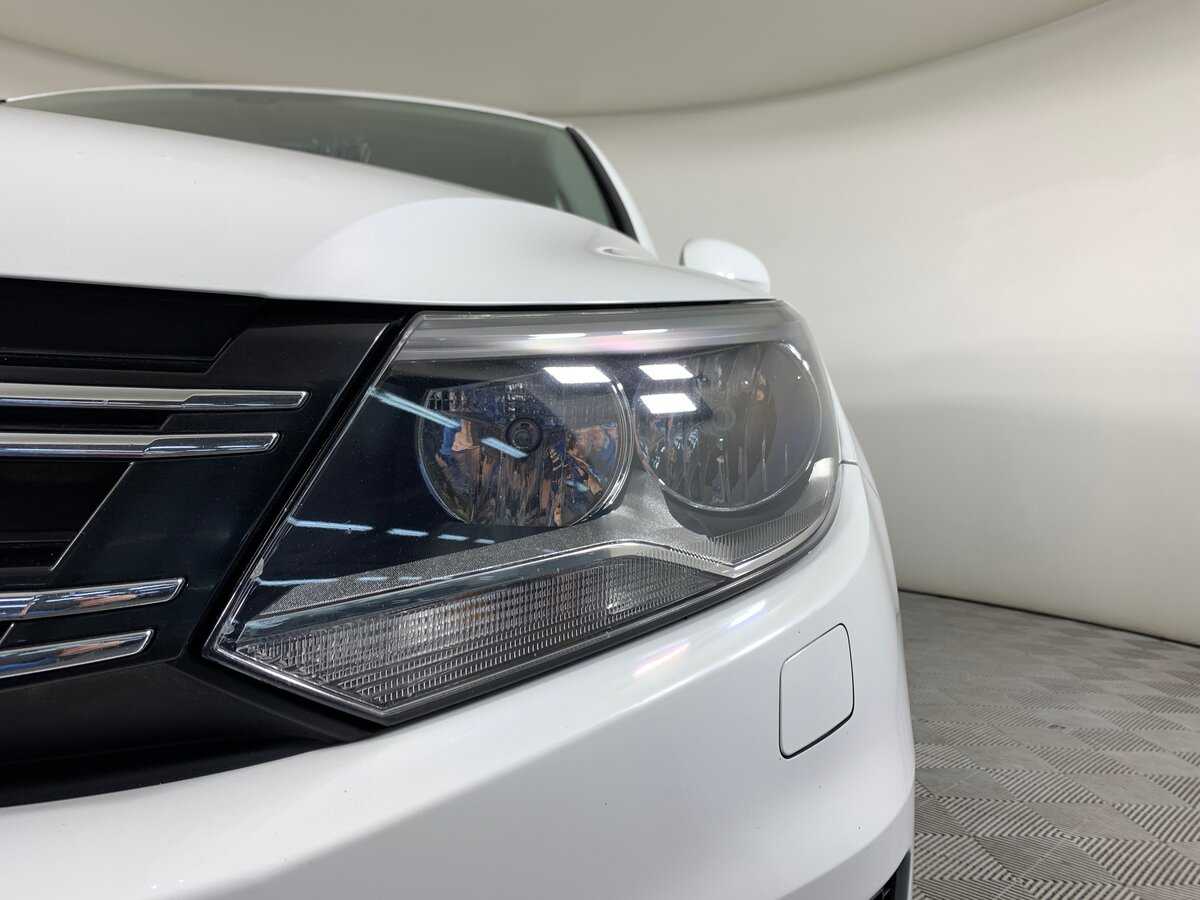 Б/У Фольксваген Тигуан 2015 года. Фото: #9