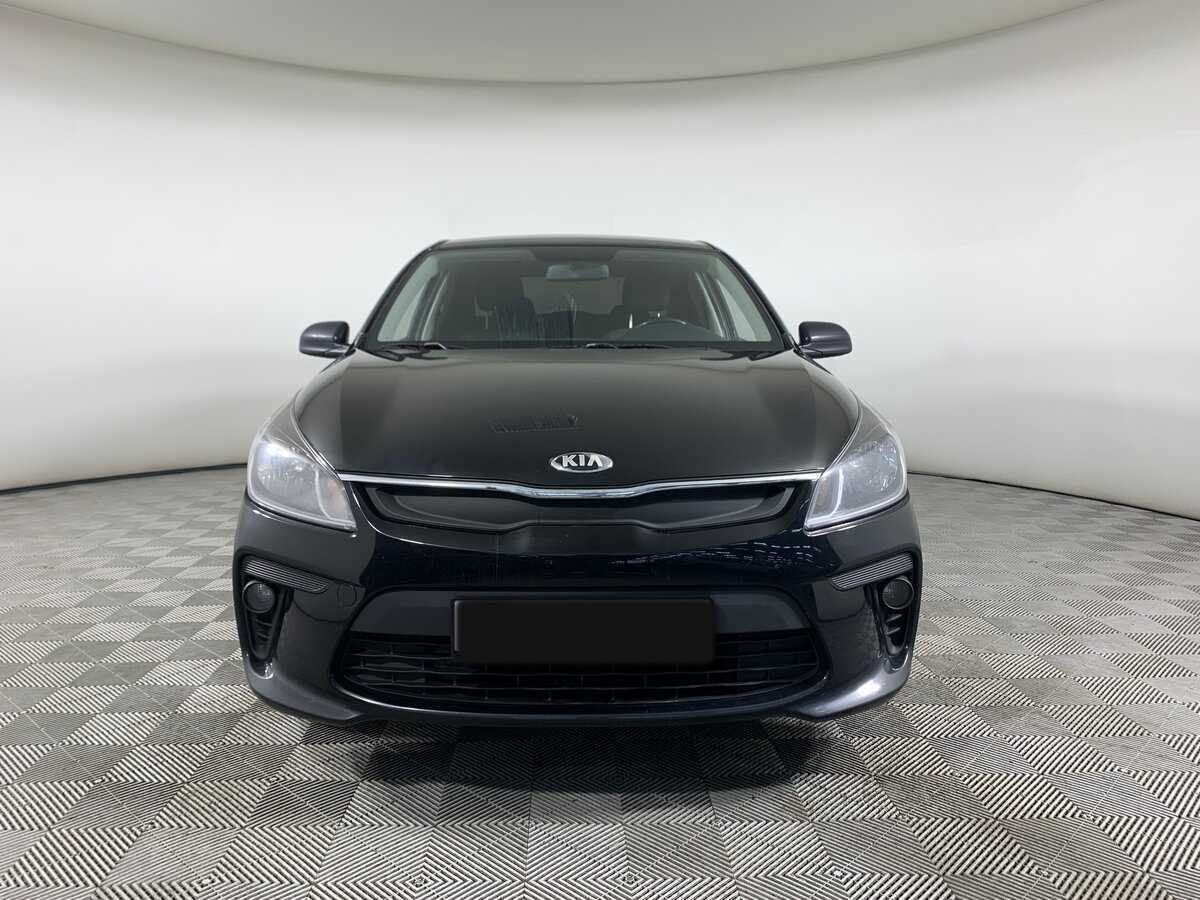 Б/У Киа Рио 2017 года. Фото: #1