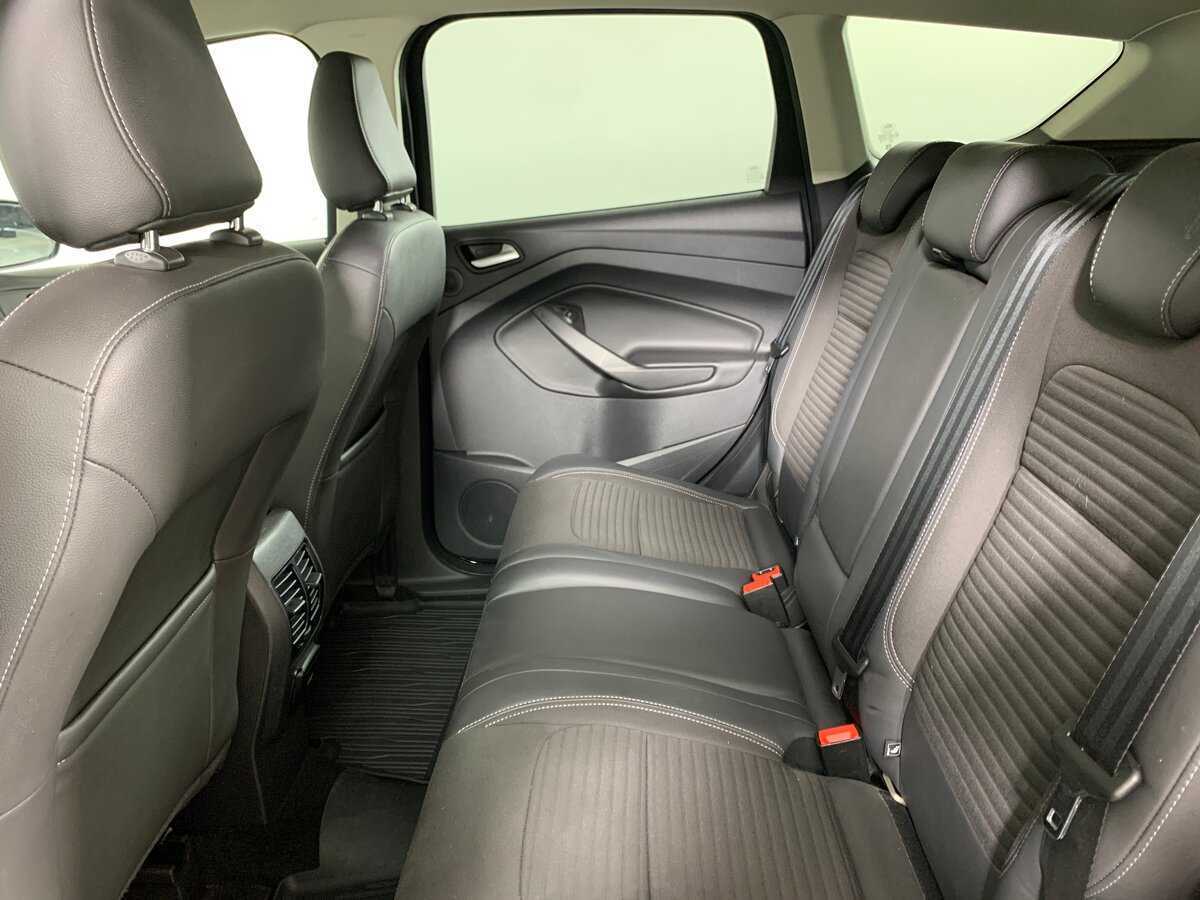 Б/У Форд Куга 2017 года. Фото: #18