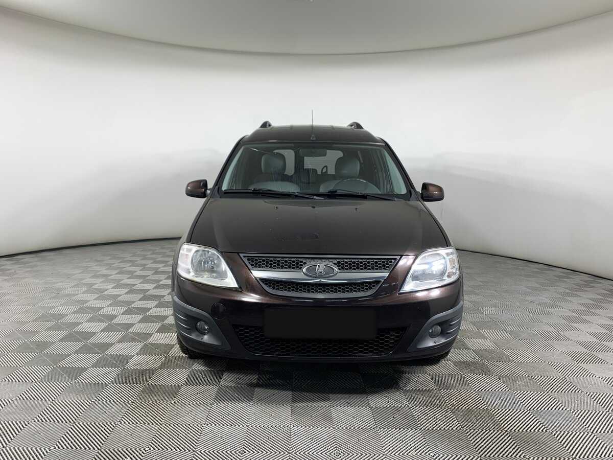 Б/У Лада (ВАЗ) Ларгус 2015 года. Фото: #1