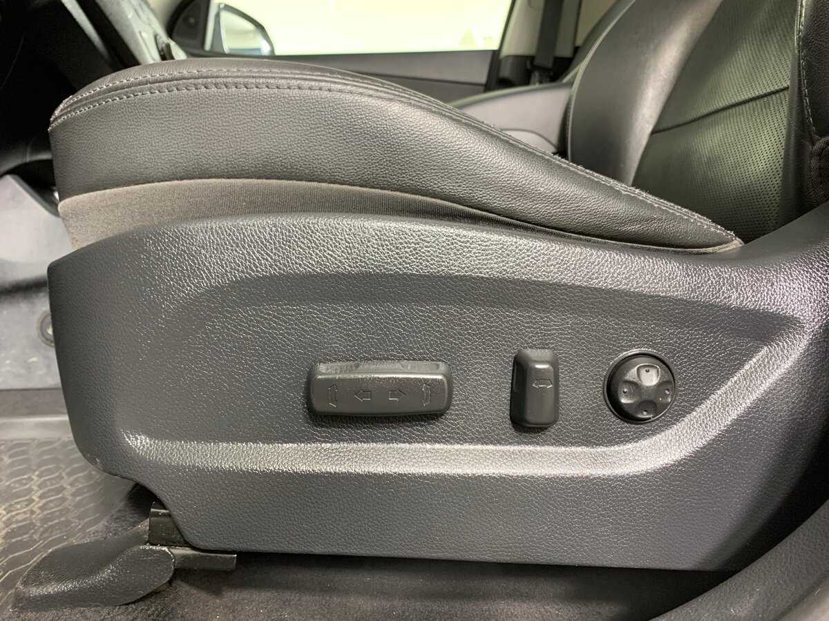 Б/У Хендай Санта Фе 2017 года. Фото: #16