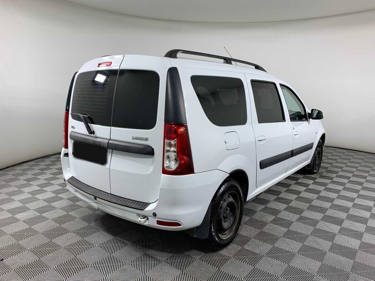 Б/У Лада (ВАЗ) Ларгус 2016 года. Фото: #4