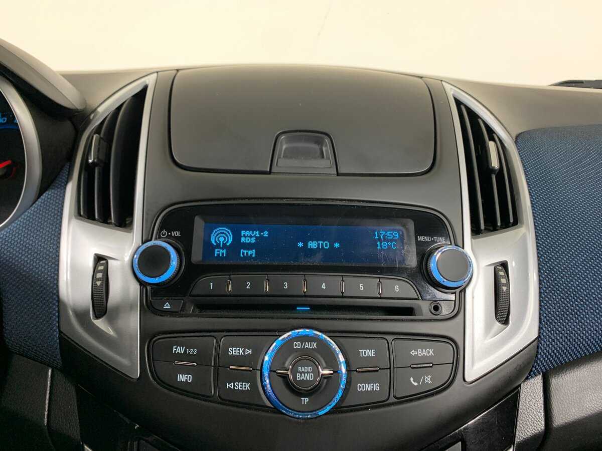 Б/У Шевроле Круз 2013 года. Фото: #14