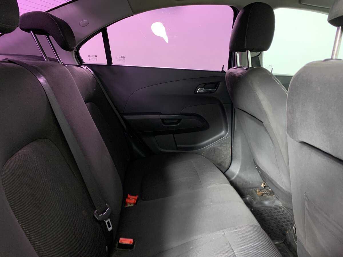 Б/У Шевроле Авео 2014 года. Фото: #17