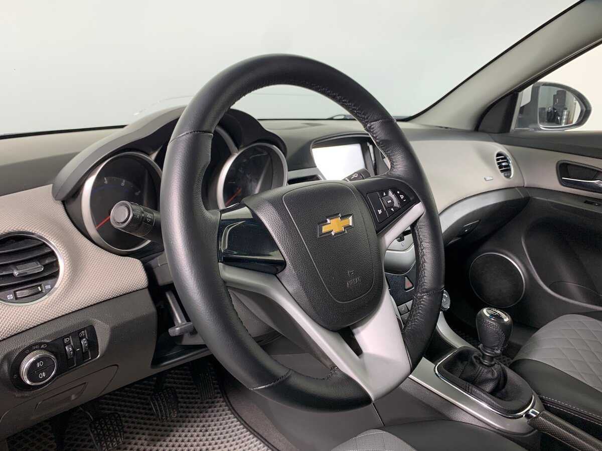 Б/У Шевроле Круз 2012 года. Фото: #11