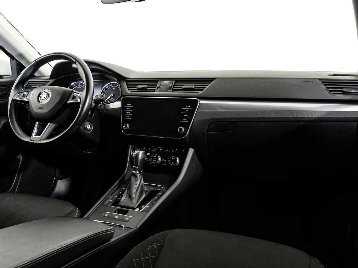 Б/У Шкода Суперб 2018 года. Фото: #6