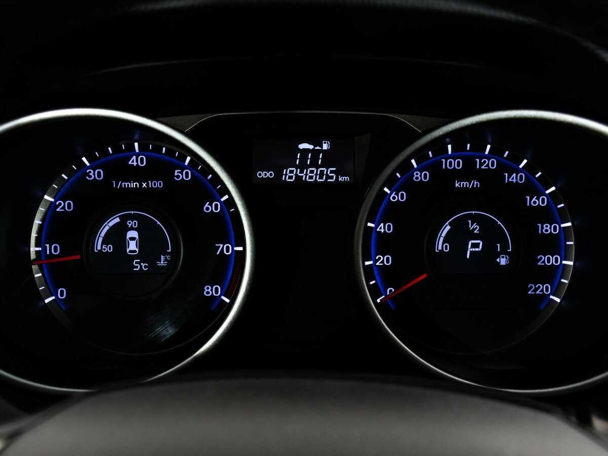 Б/У Хендай ай-икс35 2014 года. Фото: #20