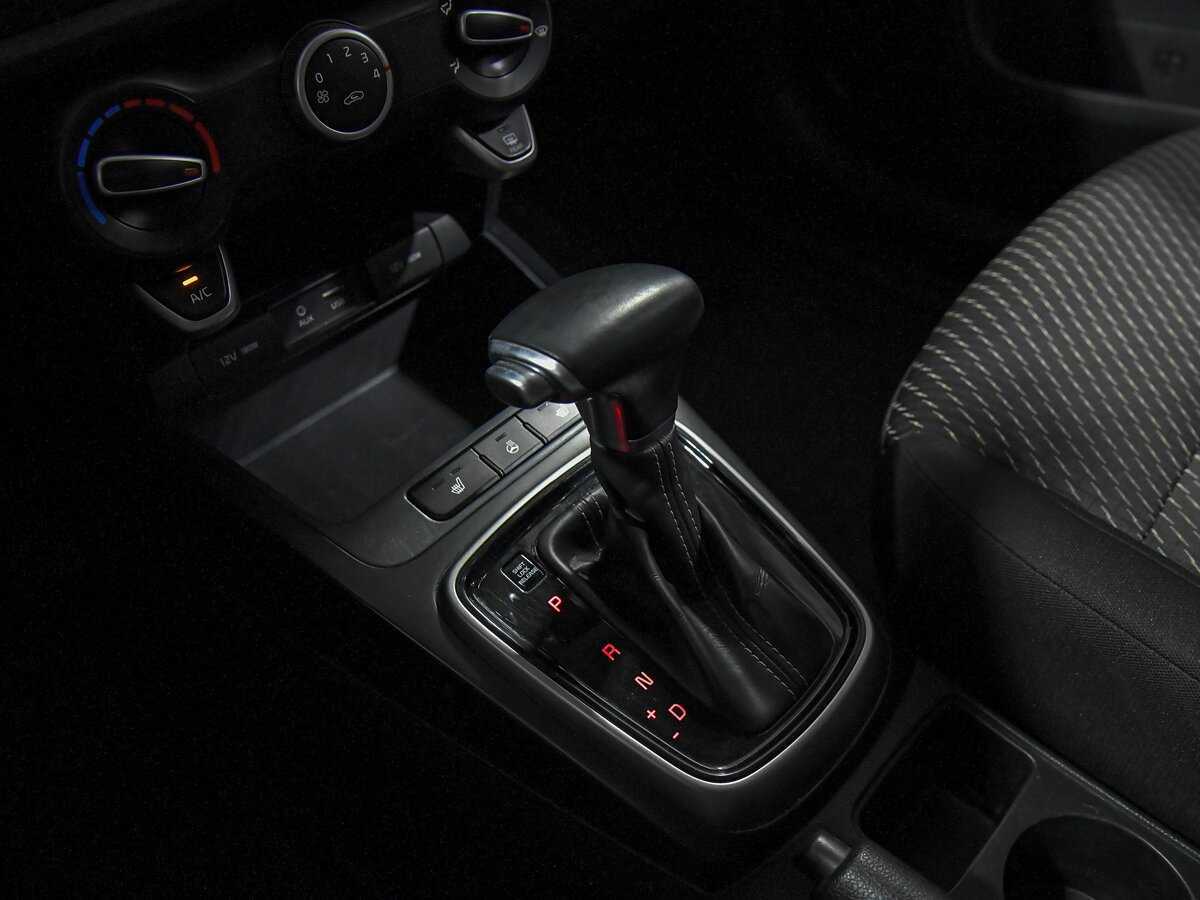 Б/У Киа Рио 2018 года. Фото: #10