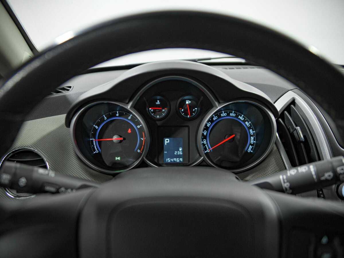 Б/У Шевроле Круз 2013 года. Фото: #6