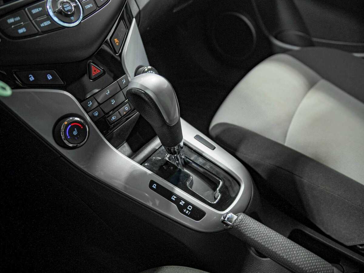 Б/У Шевроле Круз 2013 года. Фото: #9