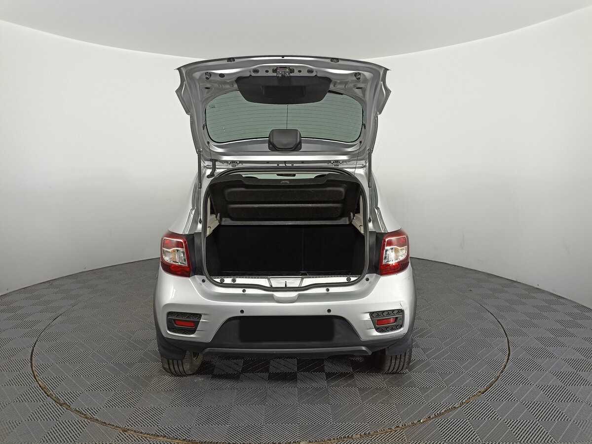 Б/У Рено Сандеро 2019 года. Фото: #9