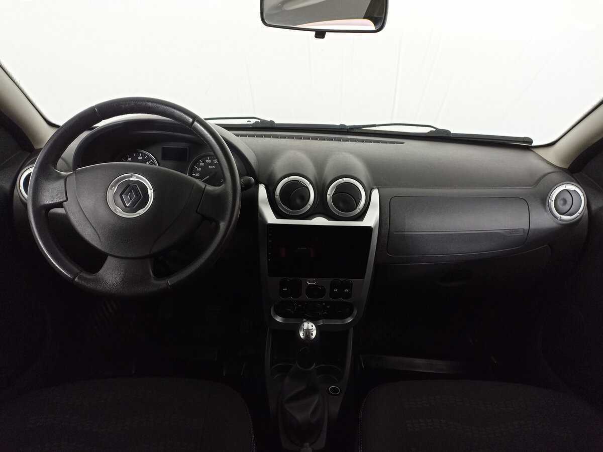 Б/У Рено Сандеро 2014 года. Фото: #13