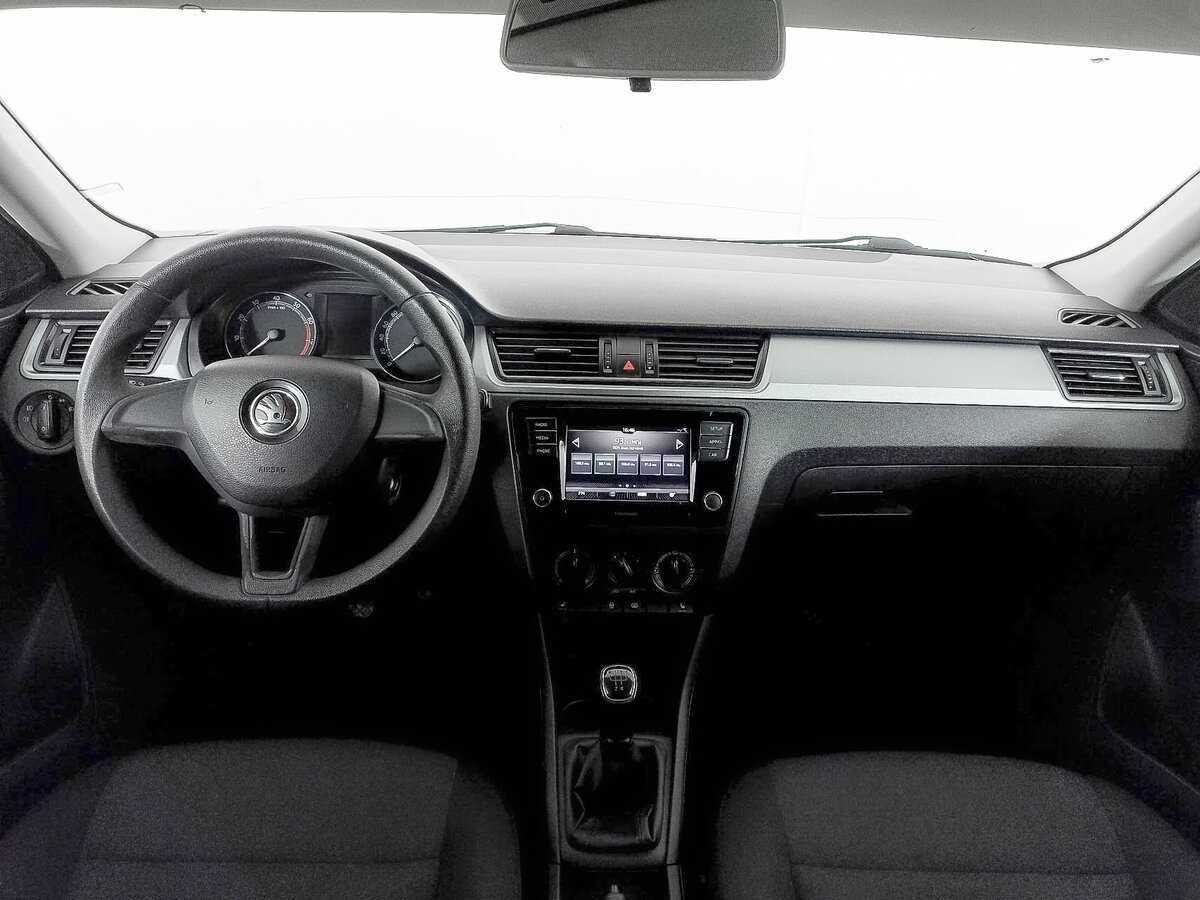 Б/У Шкода Рапид 2019 года. Фото: #13