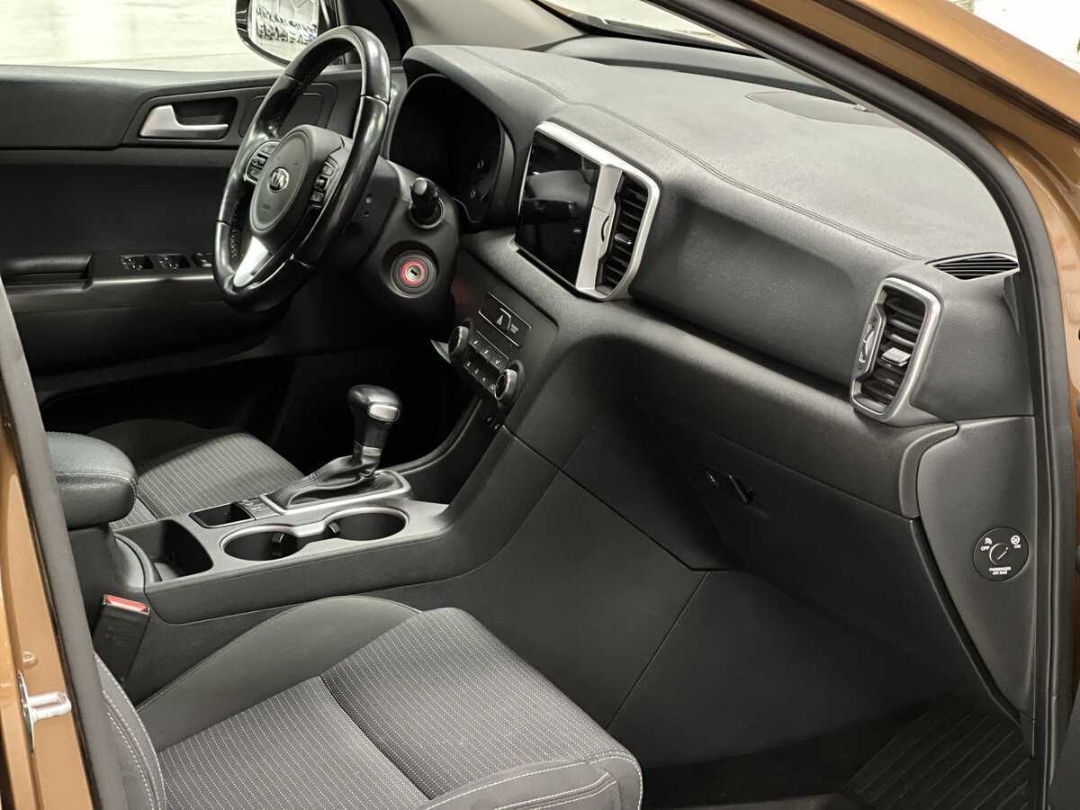 Б/У Киа Спортейдж 2016 года. Фото: #10