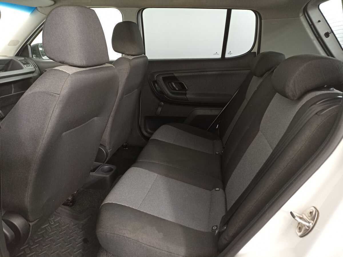 Б/У Шкода Фабия 2013 года. Фото: #11