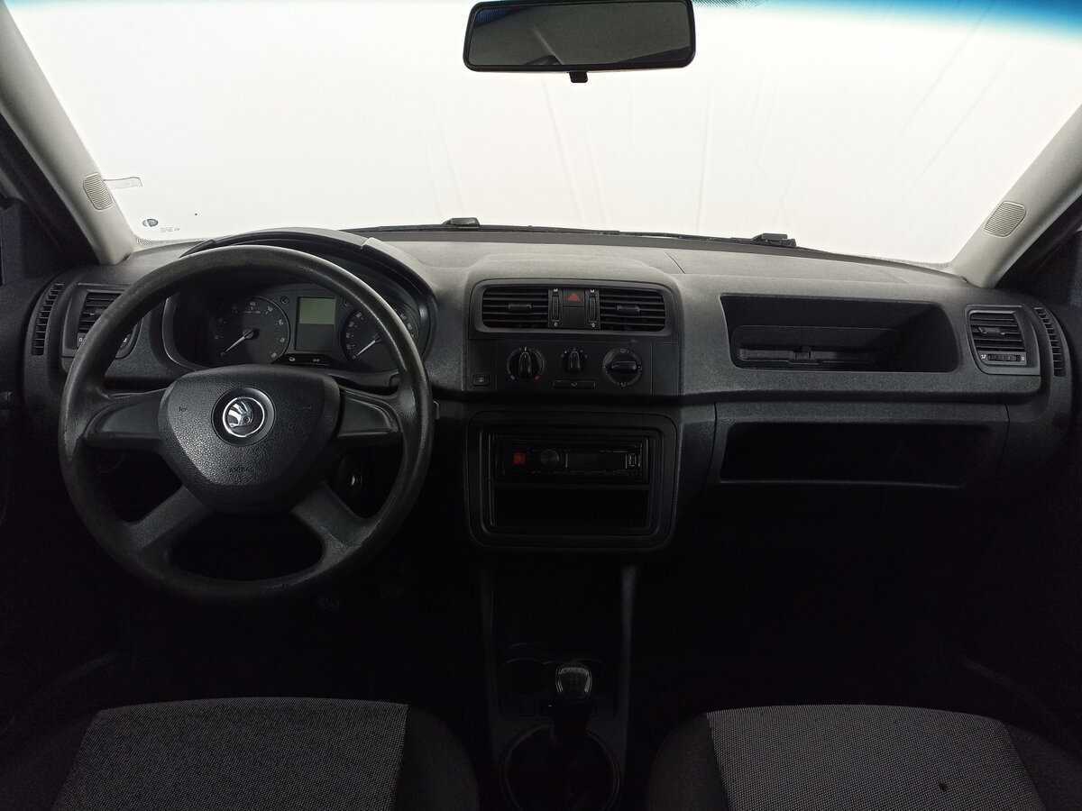 Б/У Шкода Фабия 2013 года. Фото: #13