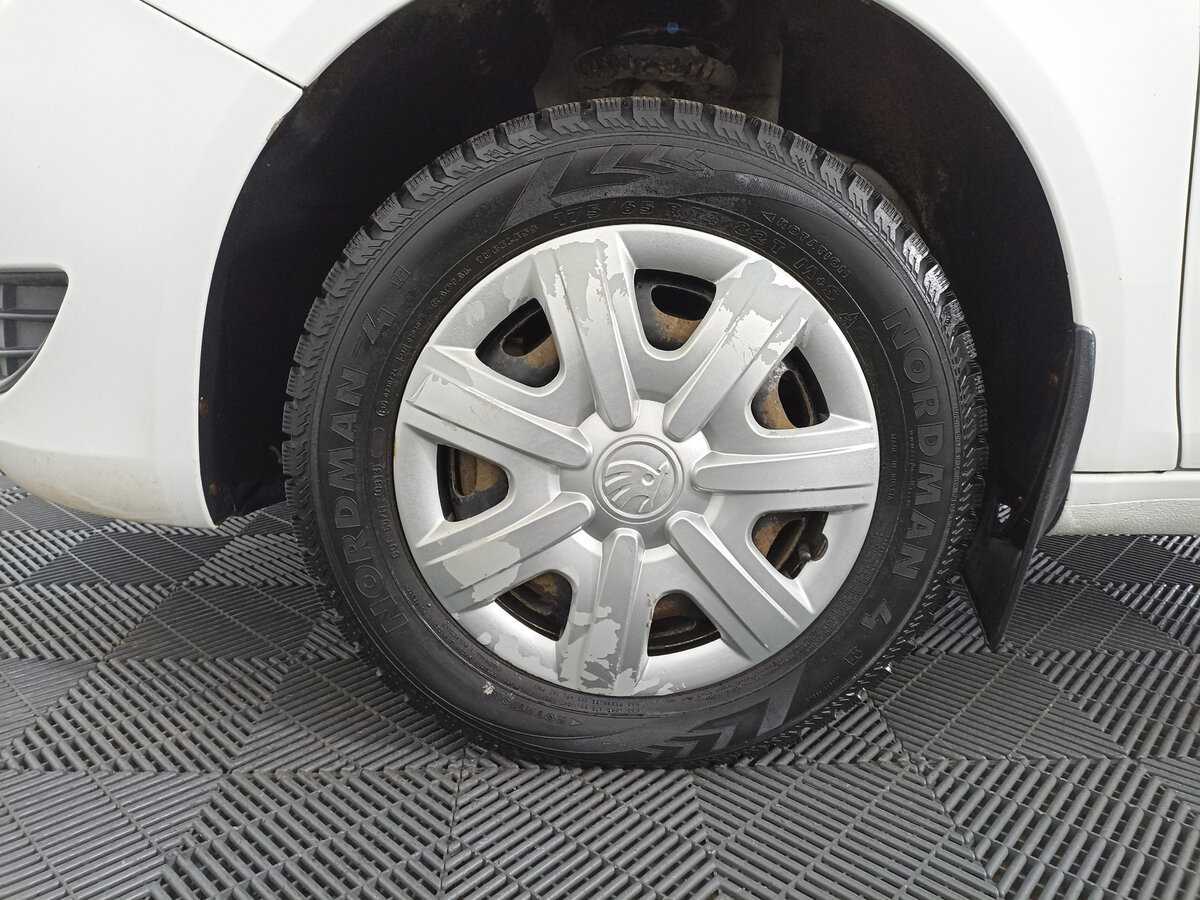 Б/У Шкода Фабия 2013 года. Фото: #17