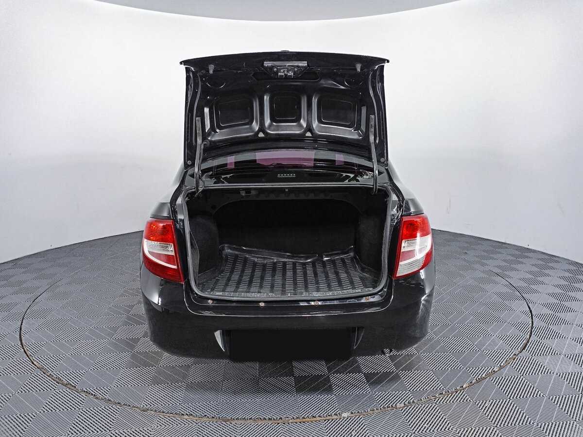 Б/У Лада (ВАЗ) Гранта 2017 года. Фото: #9