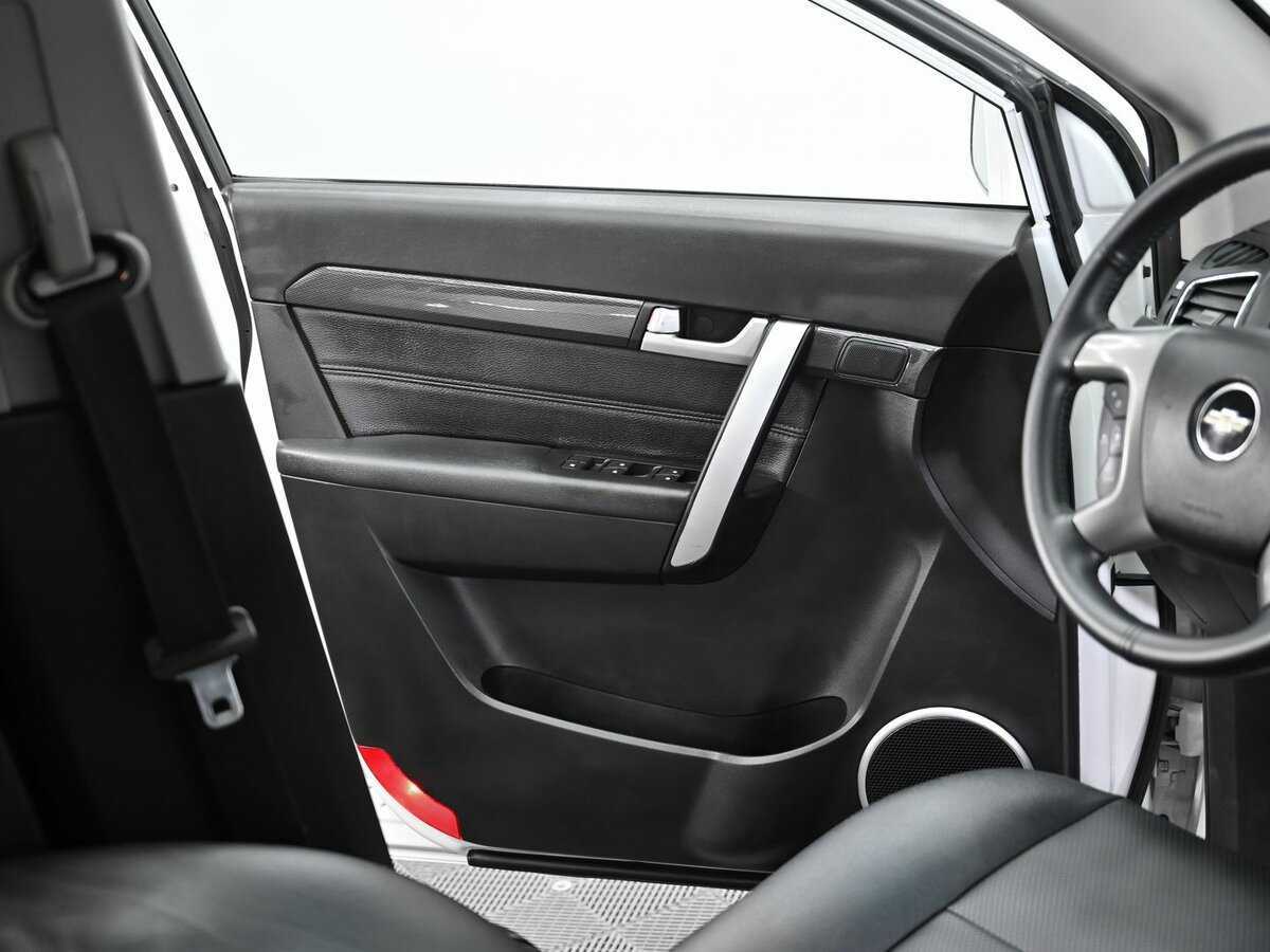 Б/У Шевроле Каптива 2015 года. Фото: #4