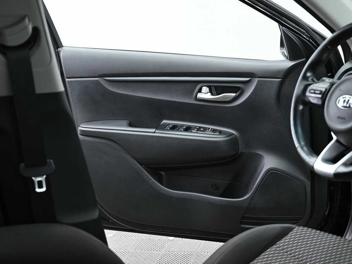 Б/У Киа Рио 2018 года. Фото: #5