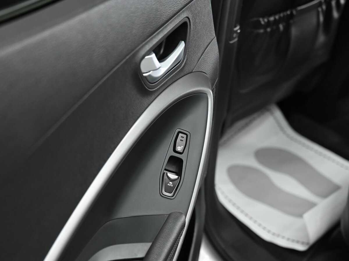 Б/У Хендай Санта Фе 2012 года. Фото: #13