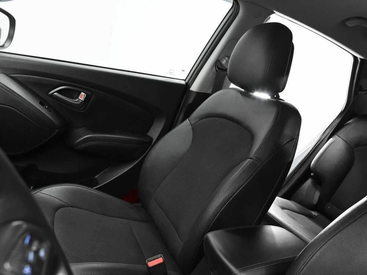 Б/У Хендай ай-икс35 2013 года. Фото: #11