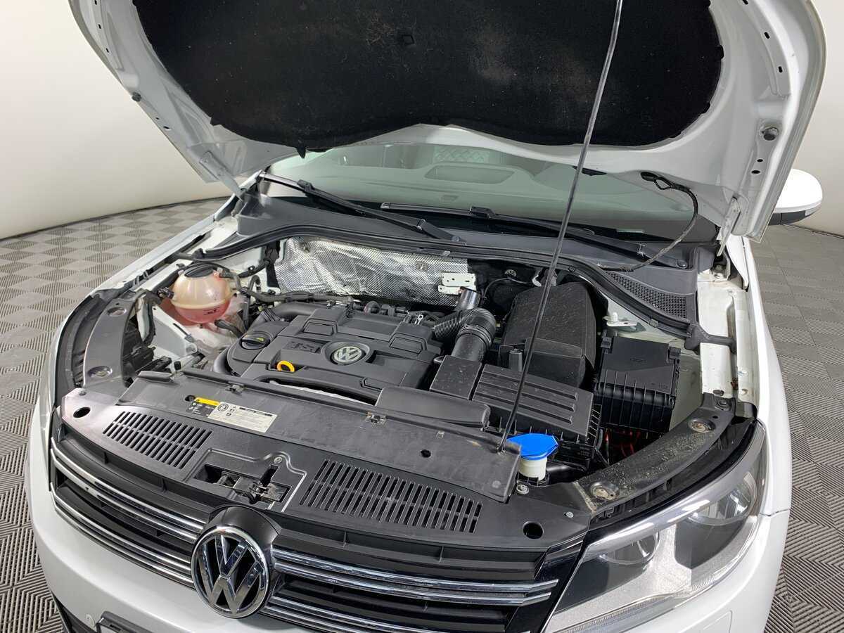 Б/У Фольксваген Тигуан 2015 года. Фото: #10