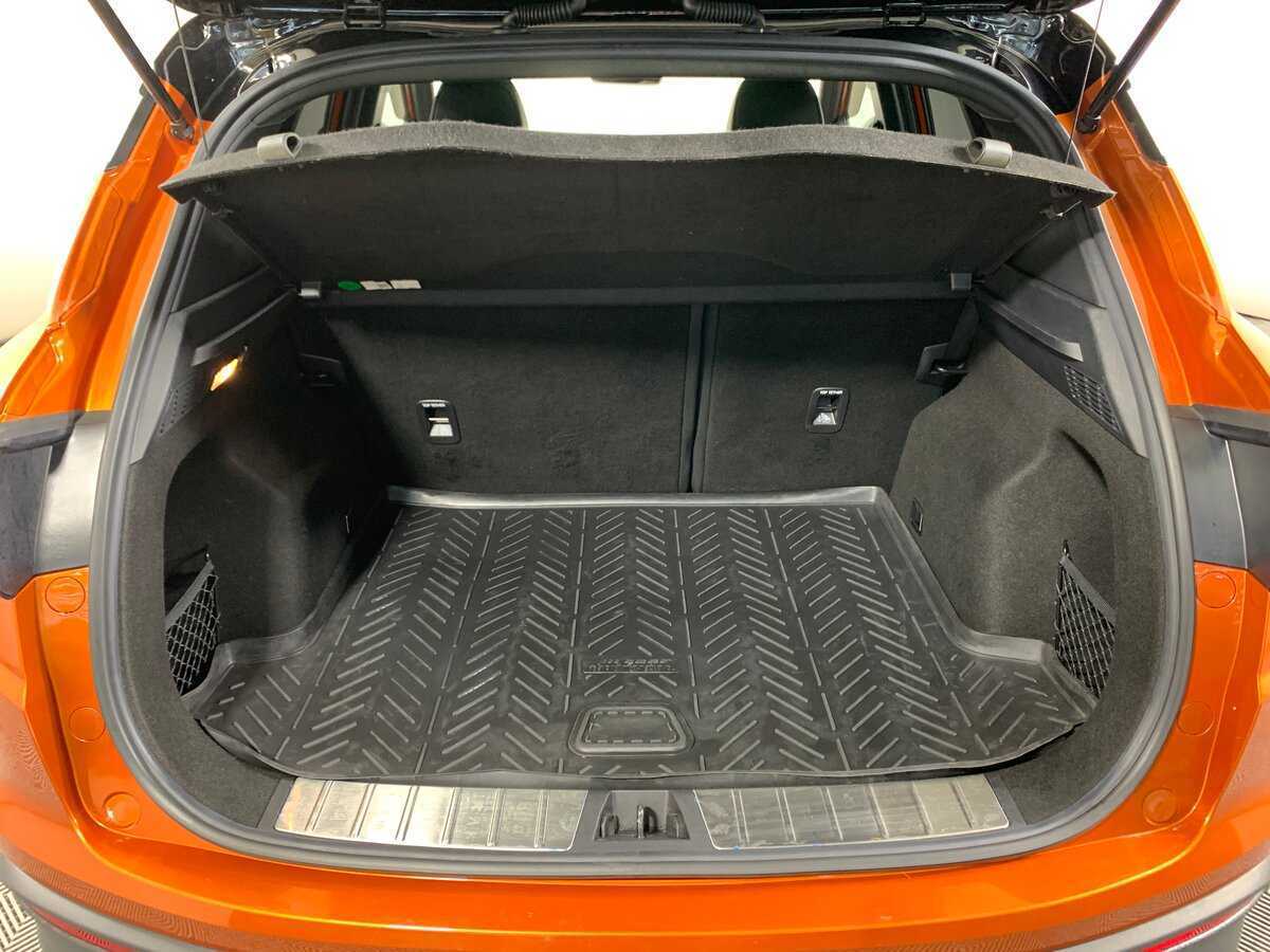 Б/У Джили Кулрэй 2020 года. Фото: #20