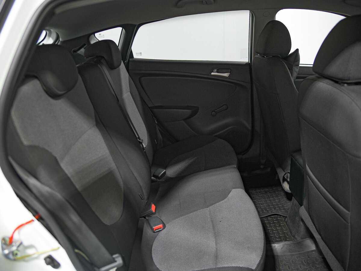 Б/У Хендай Солярис 2013 года. Фото: #12