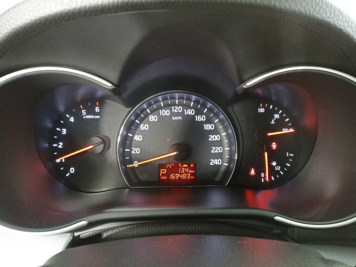 Б/У Киа Соренто 2014 года. Фото: #9