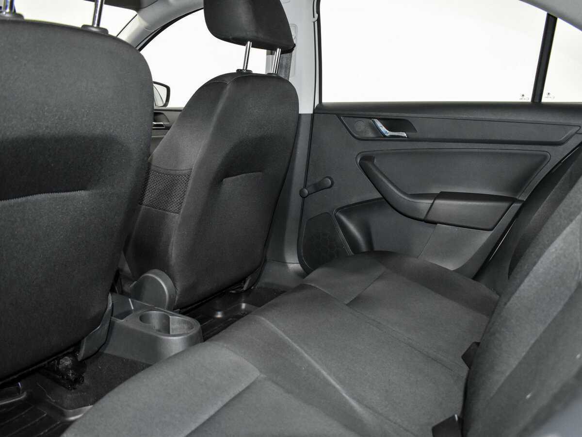 Б/У Шкода Рапид 2017 года. Фото: #16