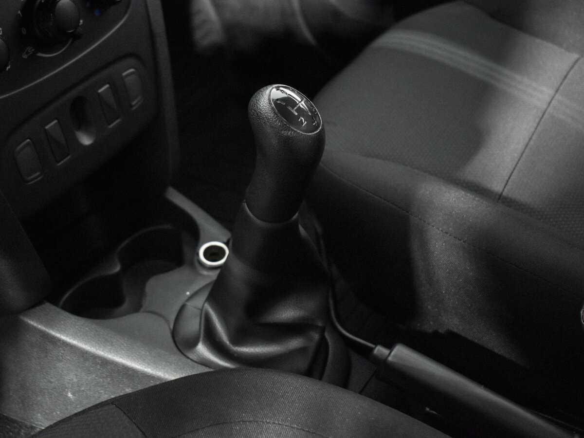 Б/У Рено Логан 2021 года. Фото: #12