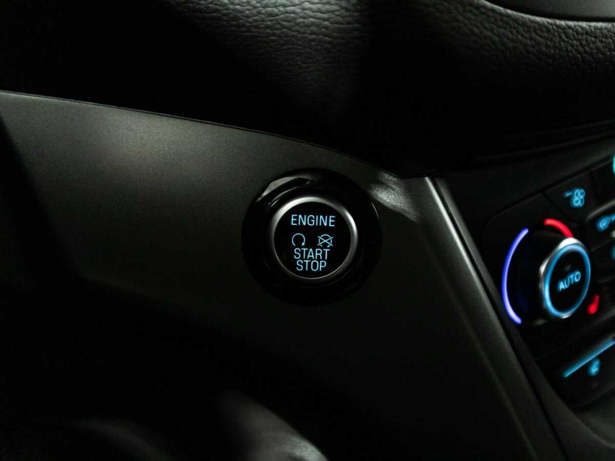 Б/У Форд Куга 2017 года. Фото: #16