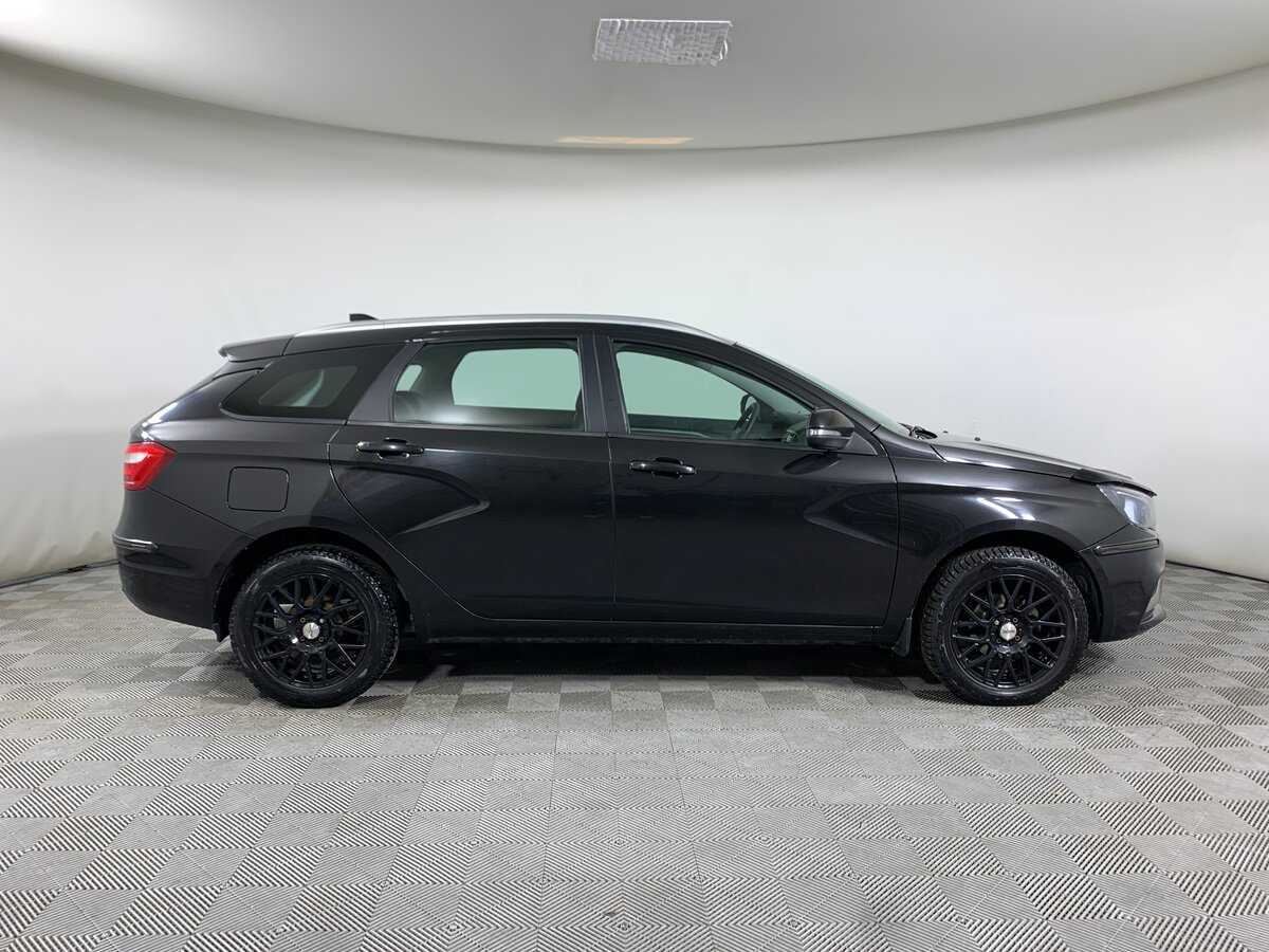 Б/У Лада (ВАЗ) Веста 2018 года. Фото: #3