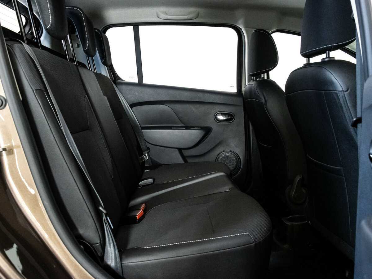 Б/У Рено Сандеро 2021 года. Фото: #12