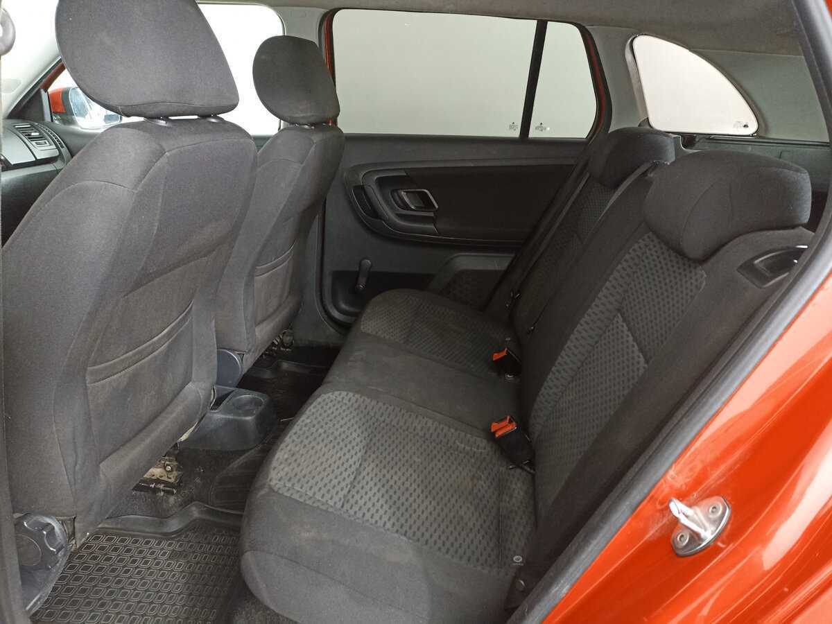 Б/У Шкода Фабия 2014 года. Фото: #11