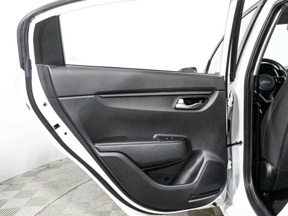 Б/У Киа Рио 2021 года. Фото: #24