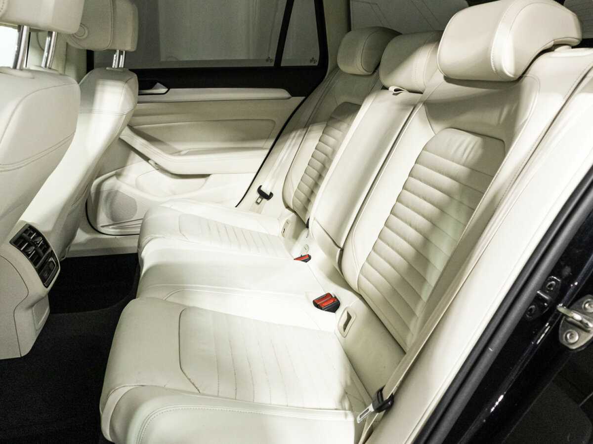 Б/У Фольксваген Пассат 2018 года. Фото: #9